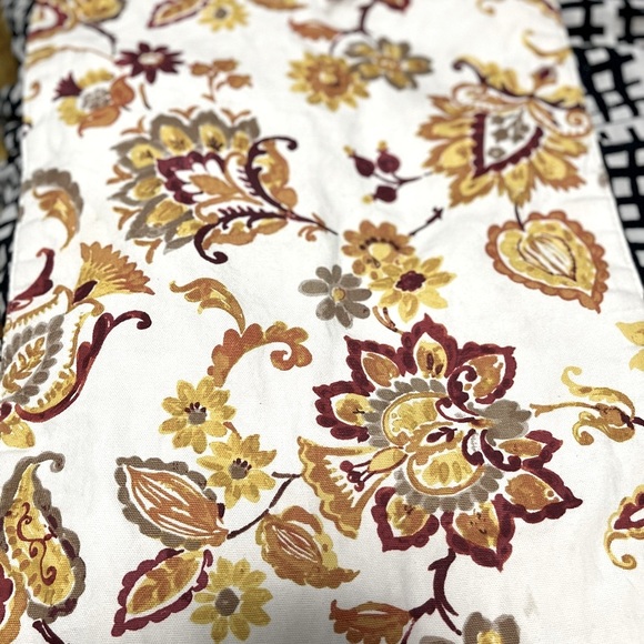 64” x 15”~table runner. Burnt Orange, brick red, yellow floral Great Condition! - Picture 6 of 16